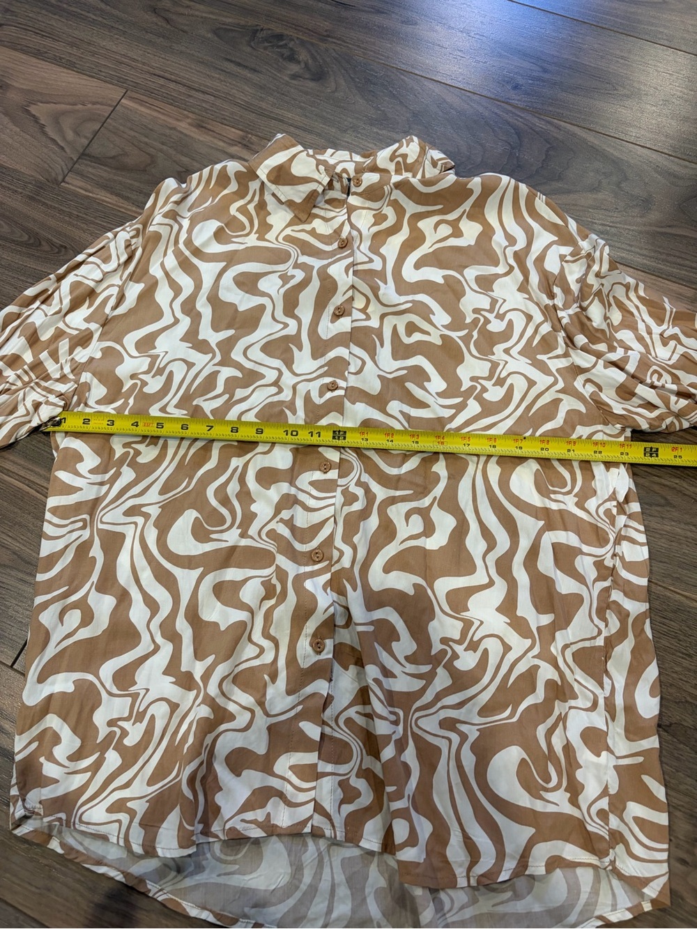 Streetwear Society Brown and White Swirl Button-Up Top - Picture 5 of 5